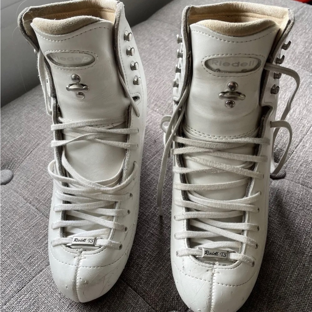 Women's Riedell #375 Gold Star ice figure skating skate boots size 3 1/2
